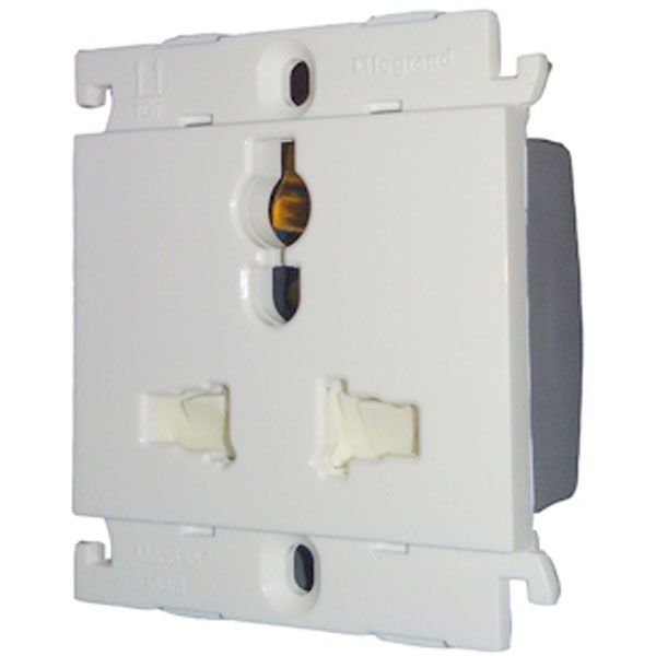 Picture of Legrand Mylinc 675554 6A-13A 2+3 Pin International White Sockets