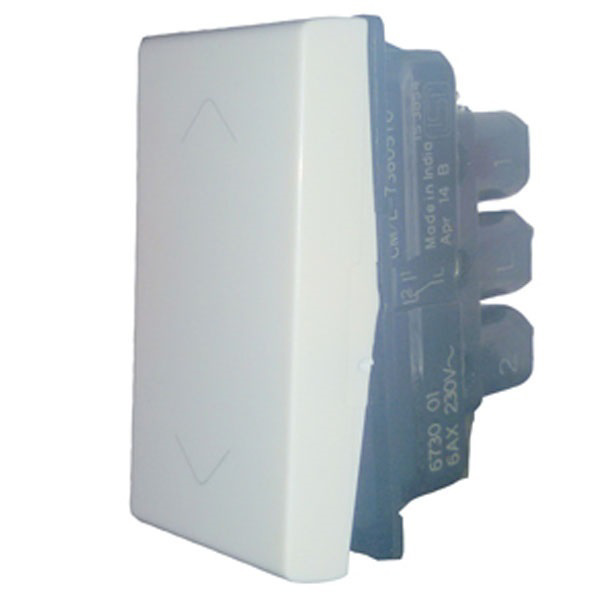 Picture of Legrand Myrius 673001 6A Two Way White Switch