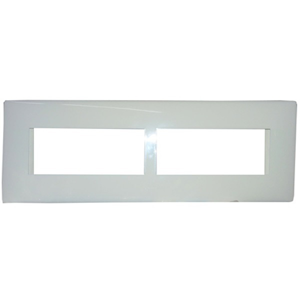 Picture of Legrand Mylinc 675567 8M Horiz White Cover Plate With Frame
